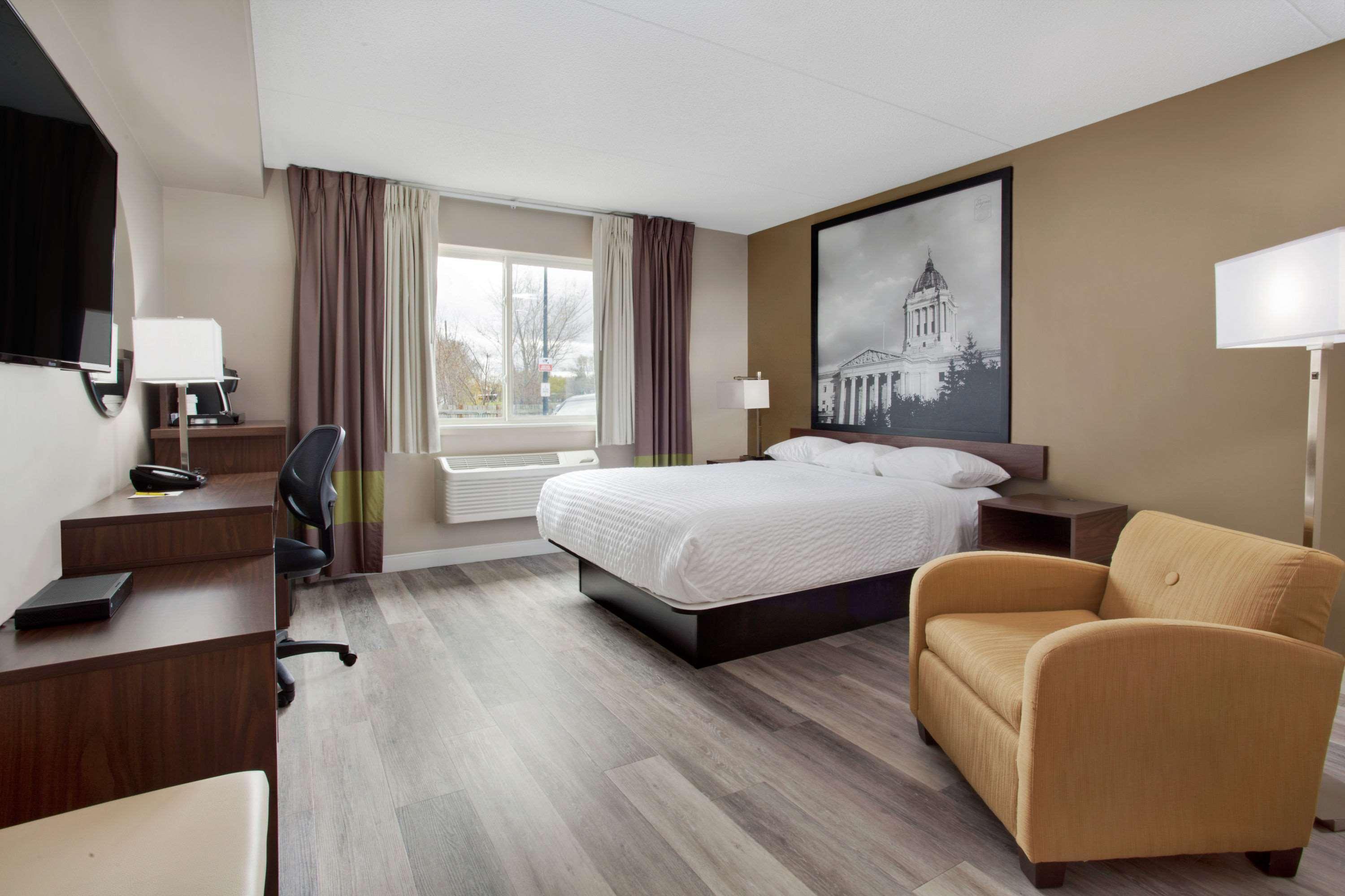 Super 8 by Wyndham Winnipeg West Eksteriør bilde