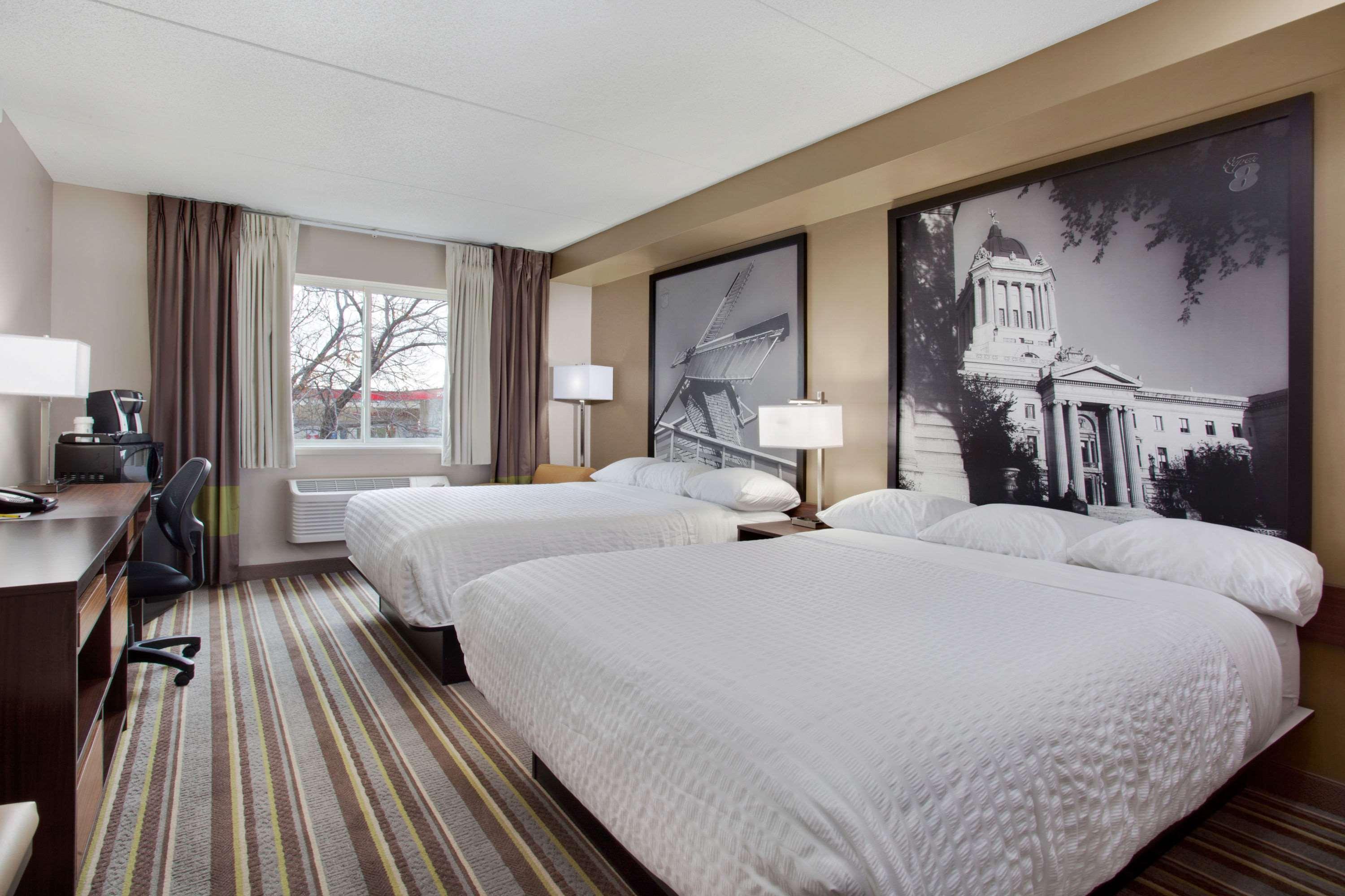 Super 8 by Wyndham Winnipeg West Eksteriør bilde