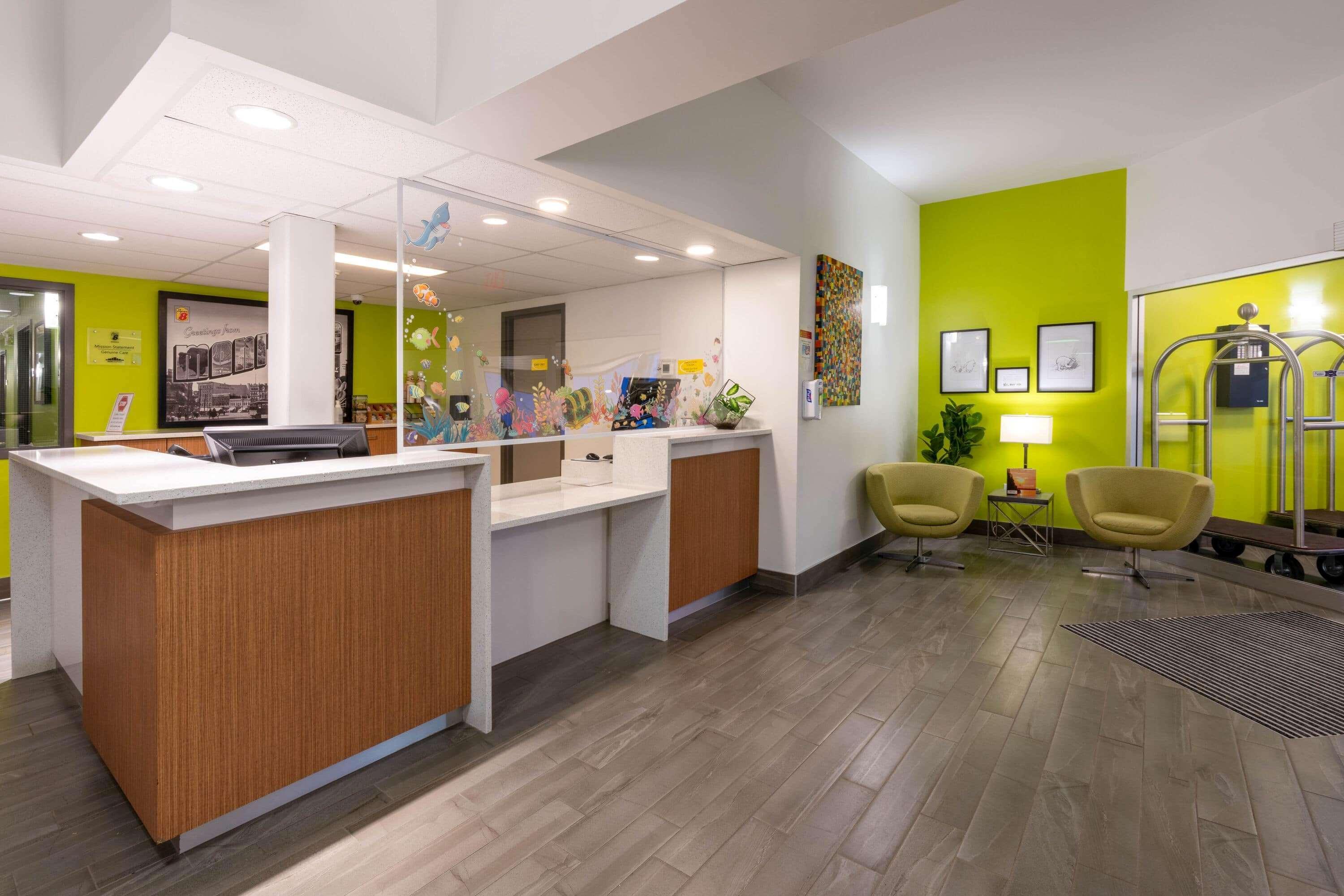 Super 8 by Wyndham Winnipeg West Eksteriør bilde